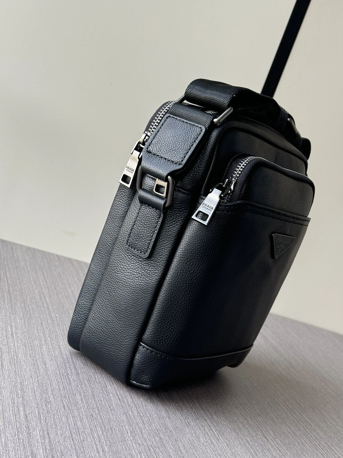 Original Mens Prada Satchel Bags 92353