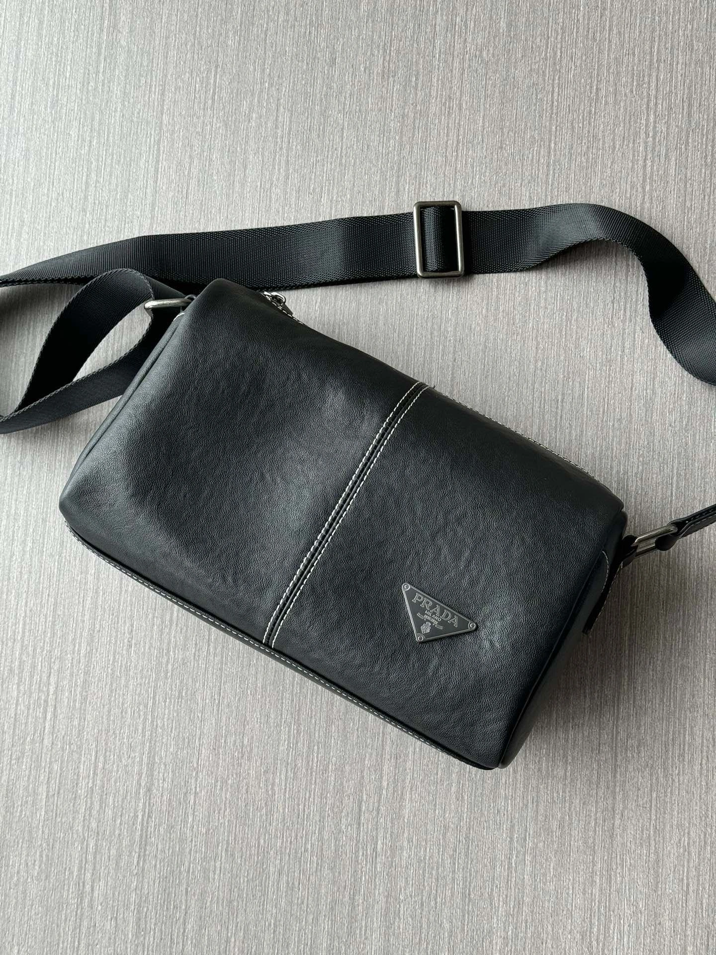 Mens Prada Satchel Bags Durable 92417