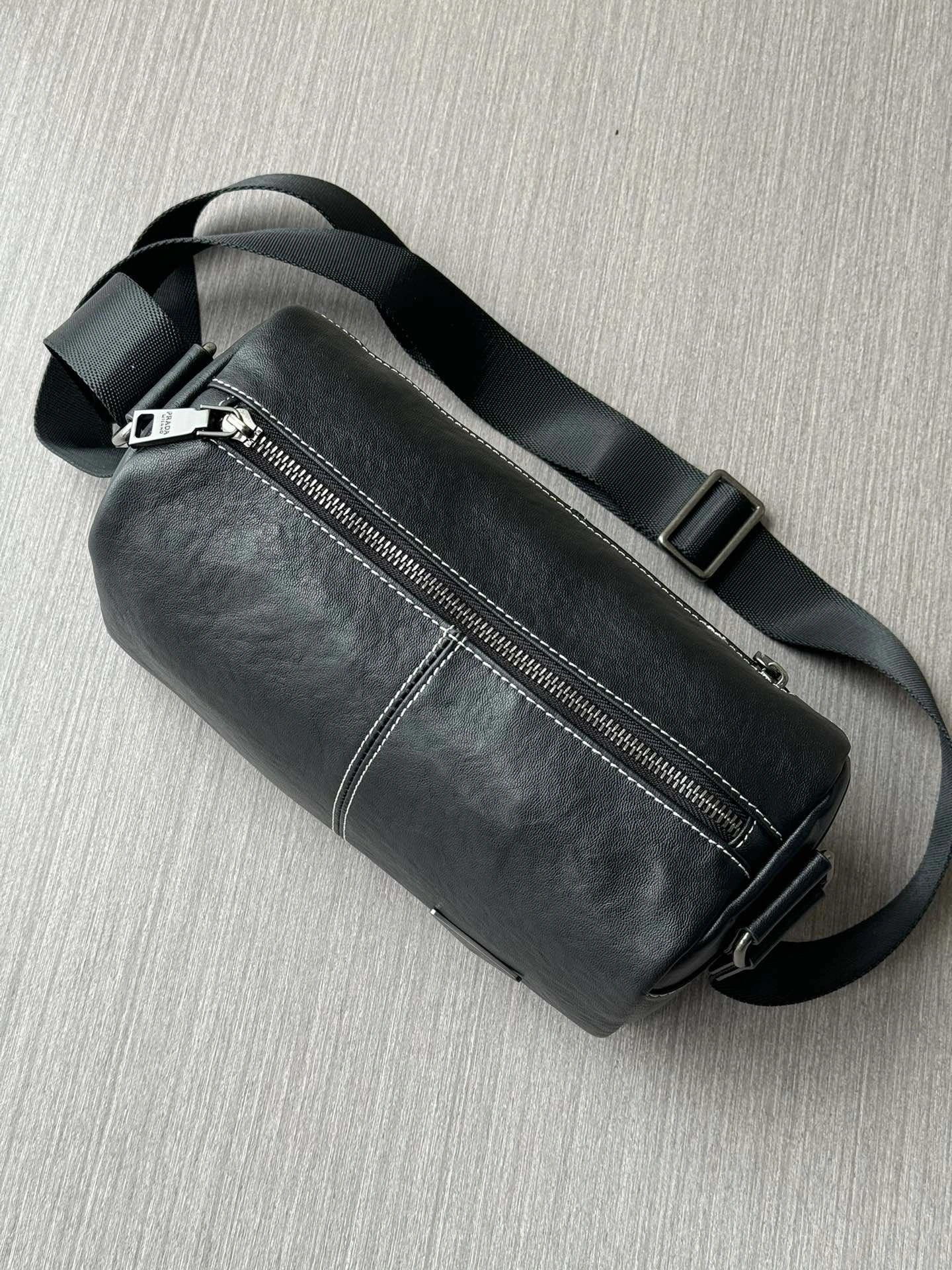 Mens Prada Satchel Bags Durable 92417