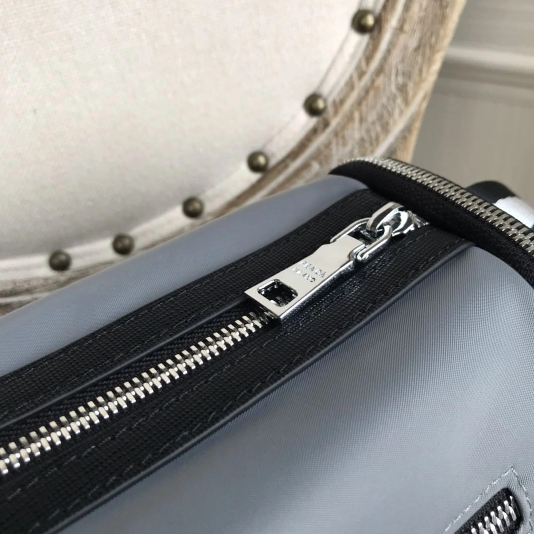 Mens Prada Satchel Bags EyeCatching 92338