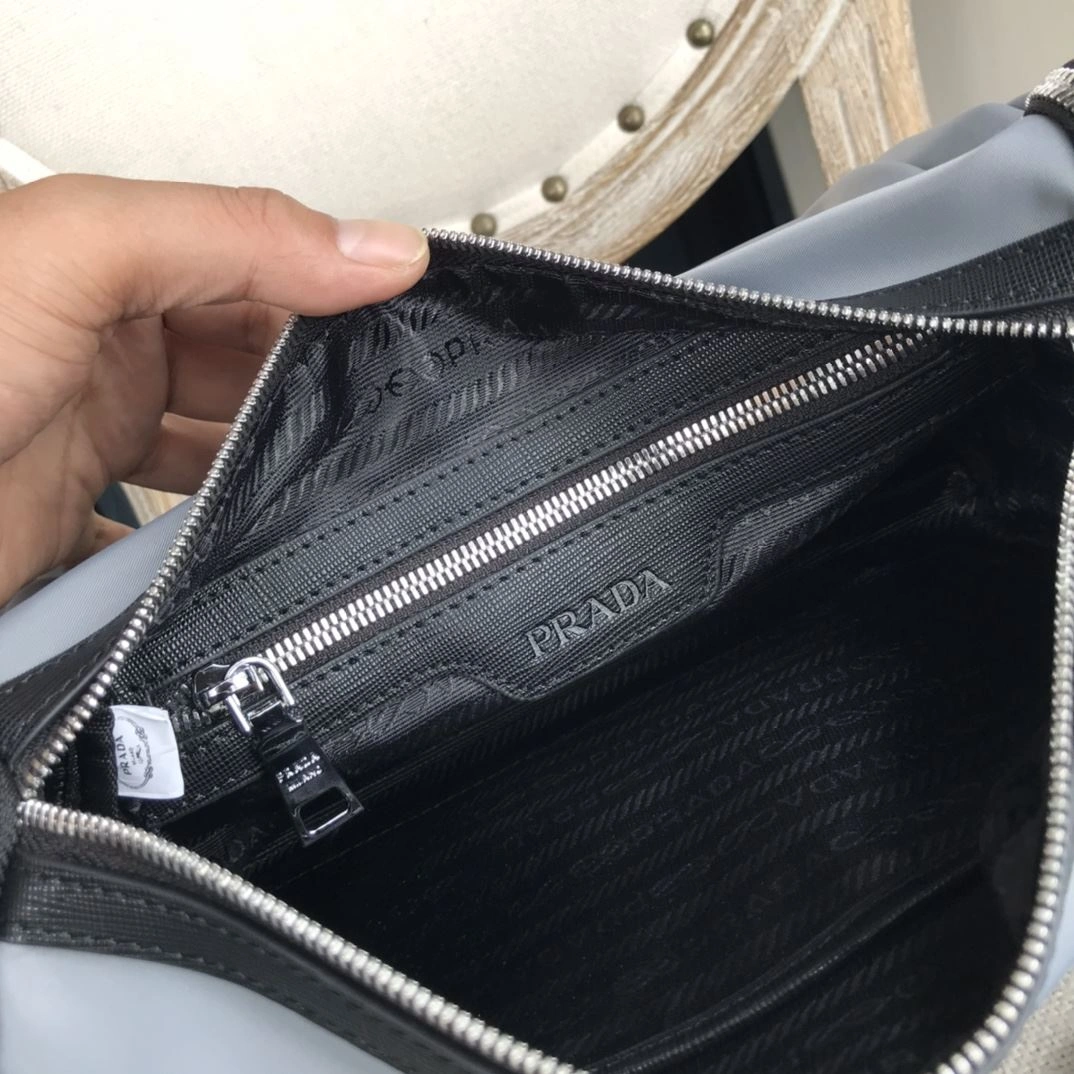 Mens Prada Satchel Bags EyeCatching 92338