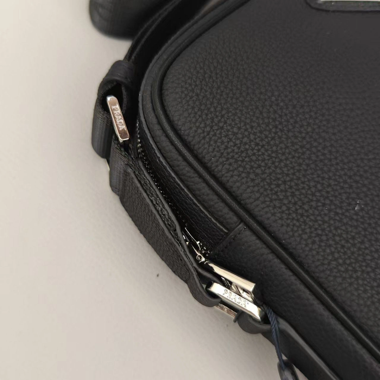 Mens Prada Satchel Bags WaterResistant 92379