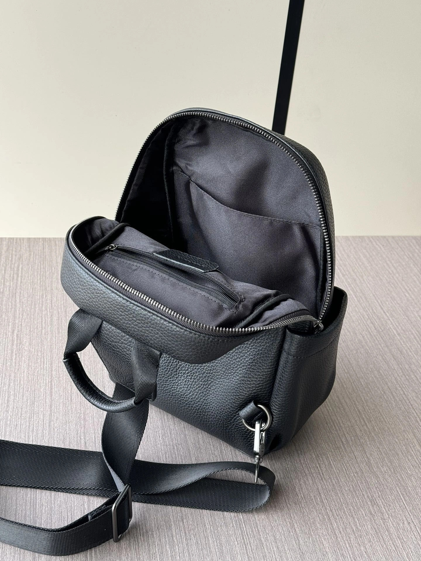 MoistureWicking Mens Prada Waist Chest Packs 92322