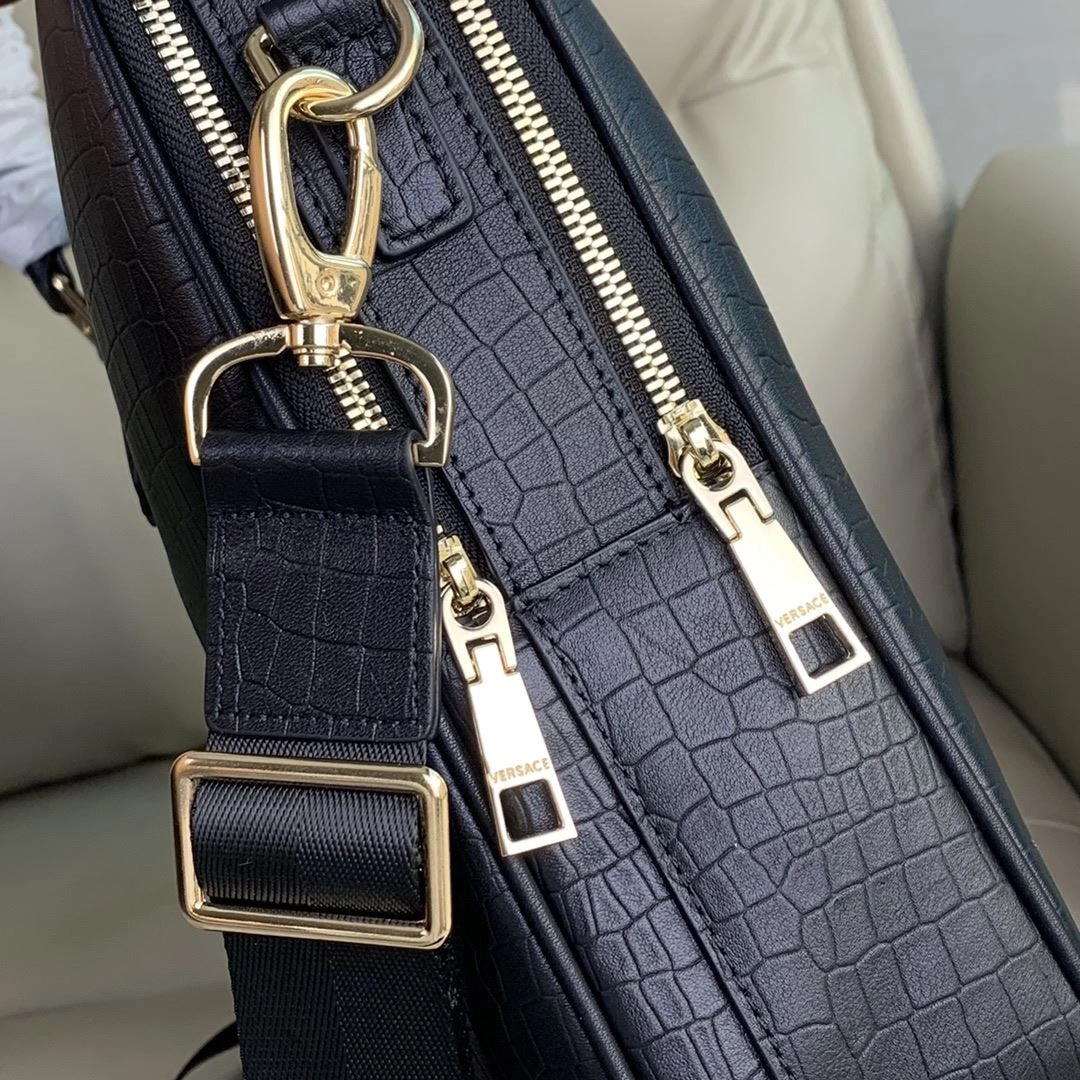 WellDesigned Mens Versace Briefcases 92306