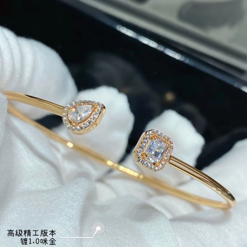 Functional Messika Bracelets 210656