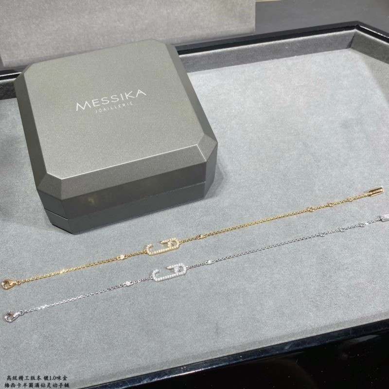 Sporty Messika Bracelets 210580