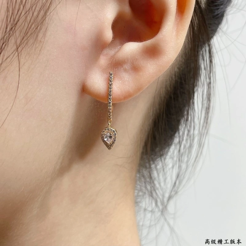 Lightweight Messika Earrings 208577