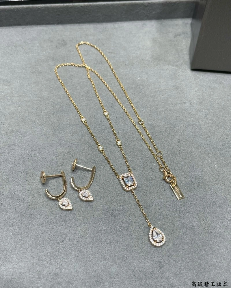 Lightweight Messika Earrings 208577