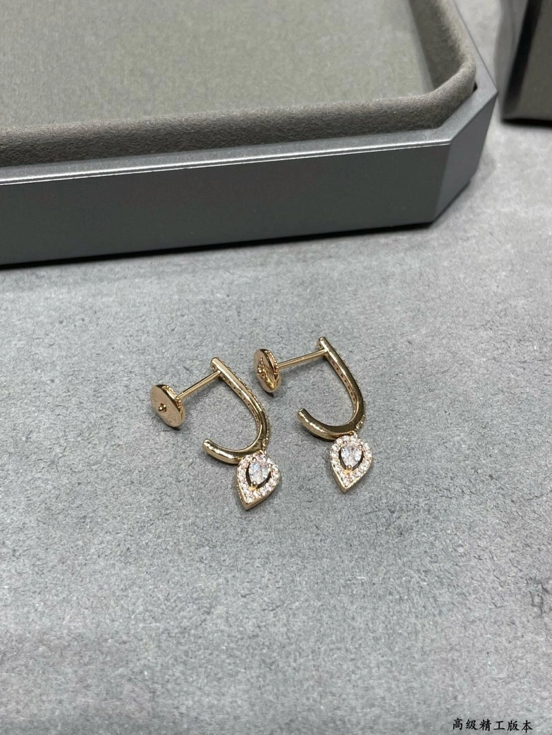 Lightweight Messika Earrings 208577