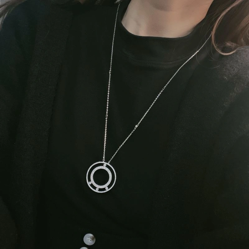 Sophisticated Messika Necklaces 211151