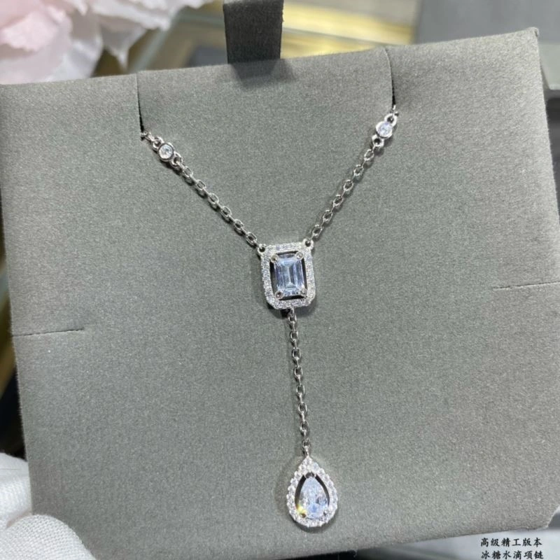 Practical Messika Necklaces 210543