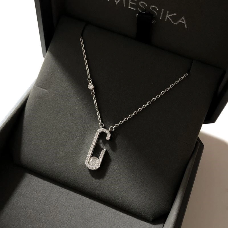 Messika Necklaces Trendy 210540