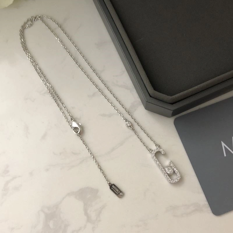 Messika Necklaces Trendy 210540