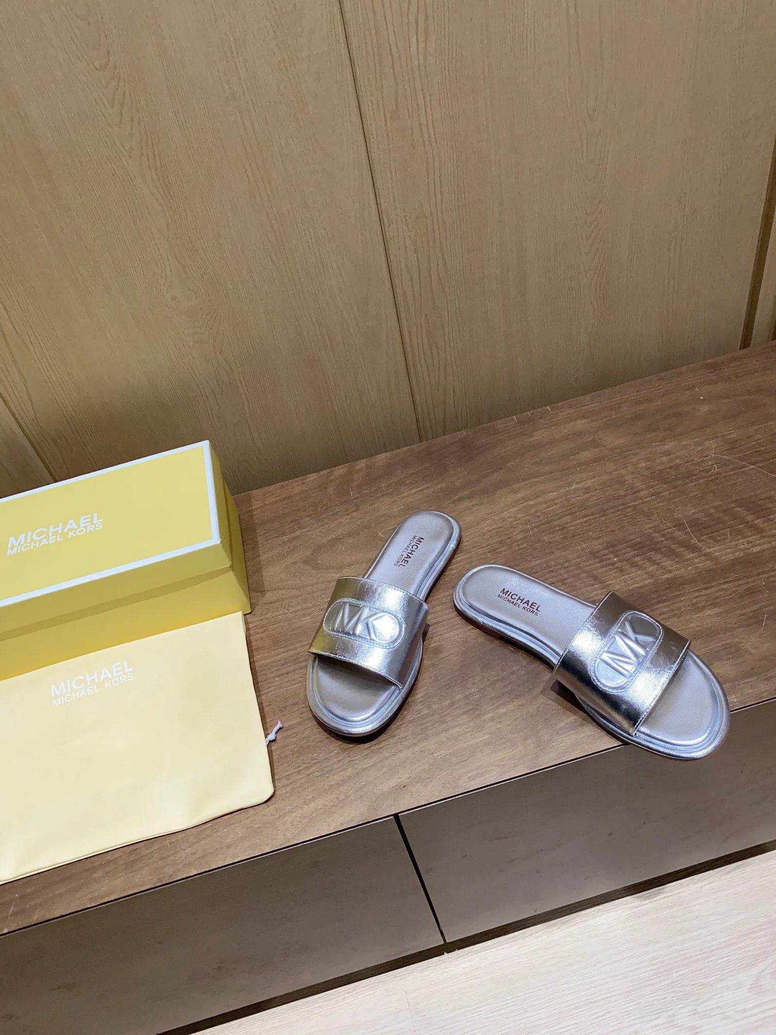 Popular Michael Kors Sandals 7590