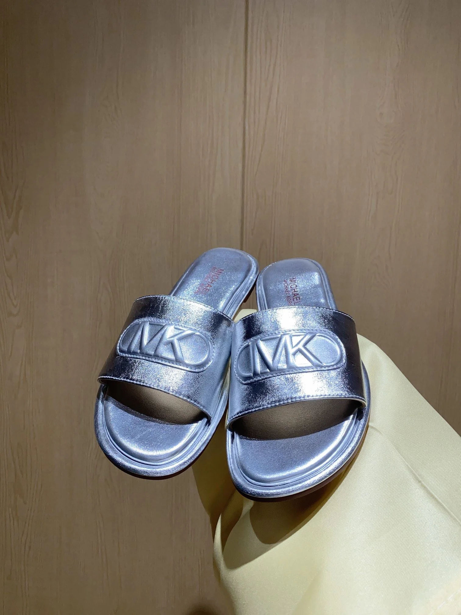 Popular Michael Kors Sandals 7590