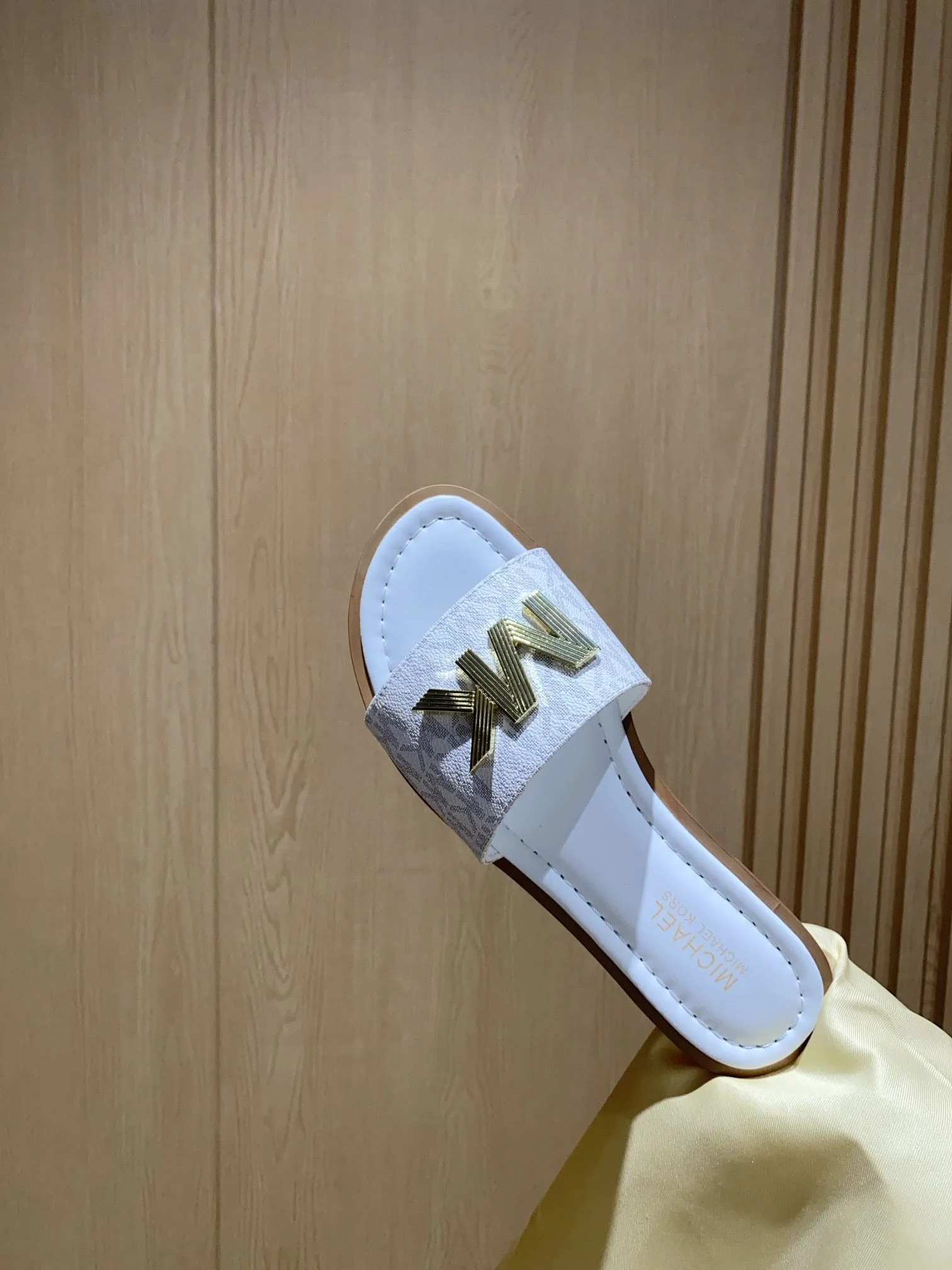 Premium Michael Kors Sandals 7588