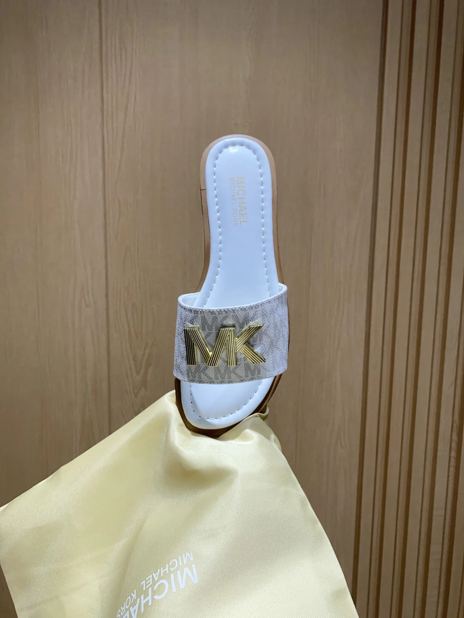Premium Michael Kors Sandals 7588