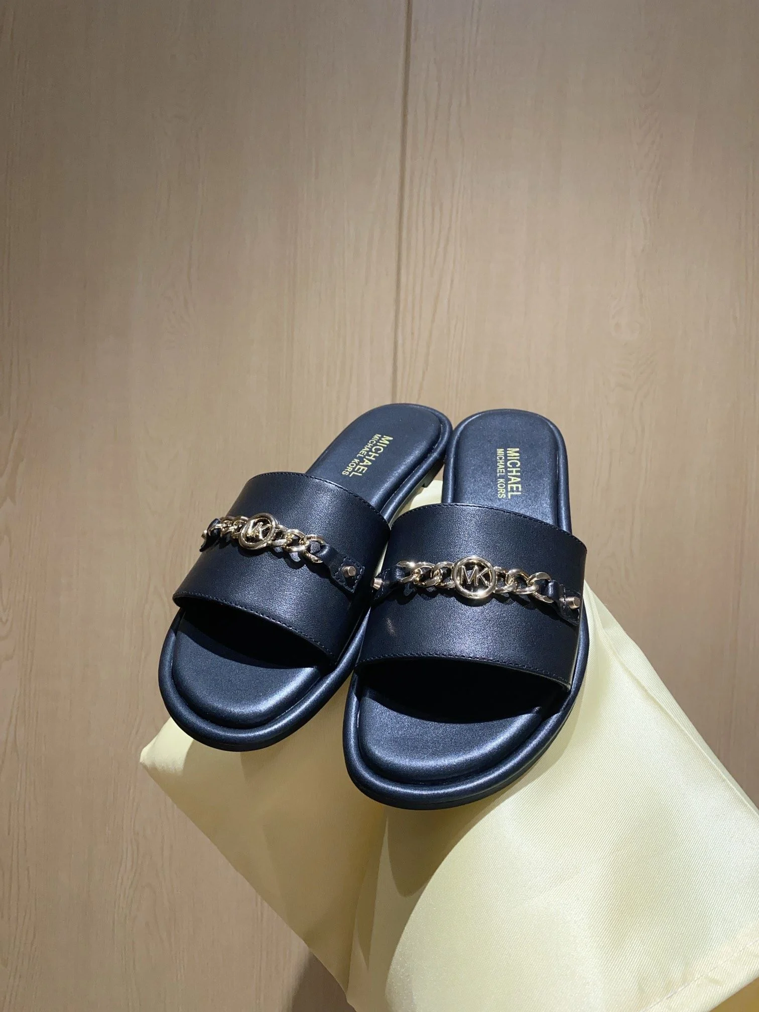Original Michael Kors Sandals 7650