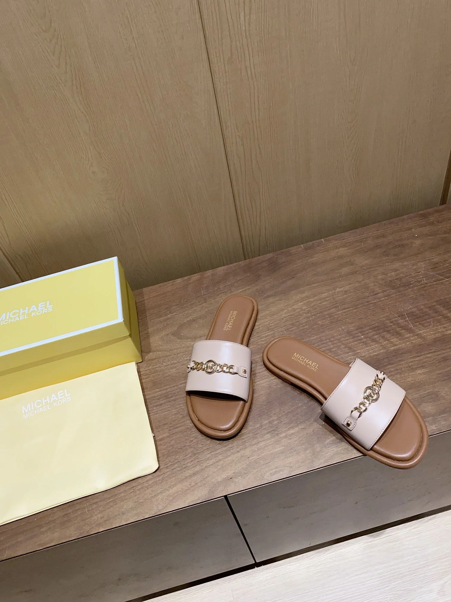 Michael Kors Sandals Popular 7598