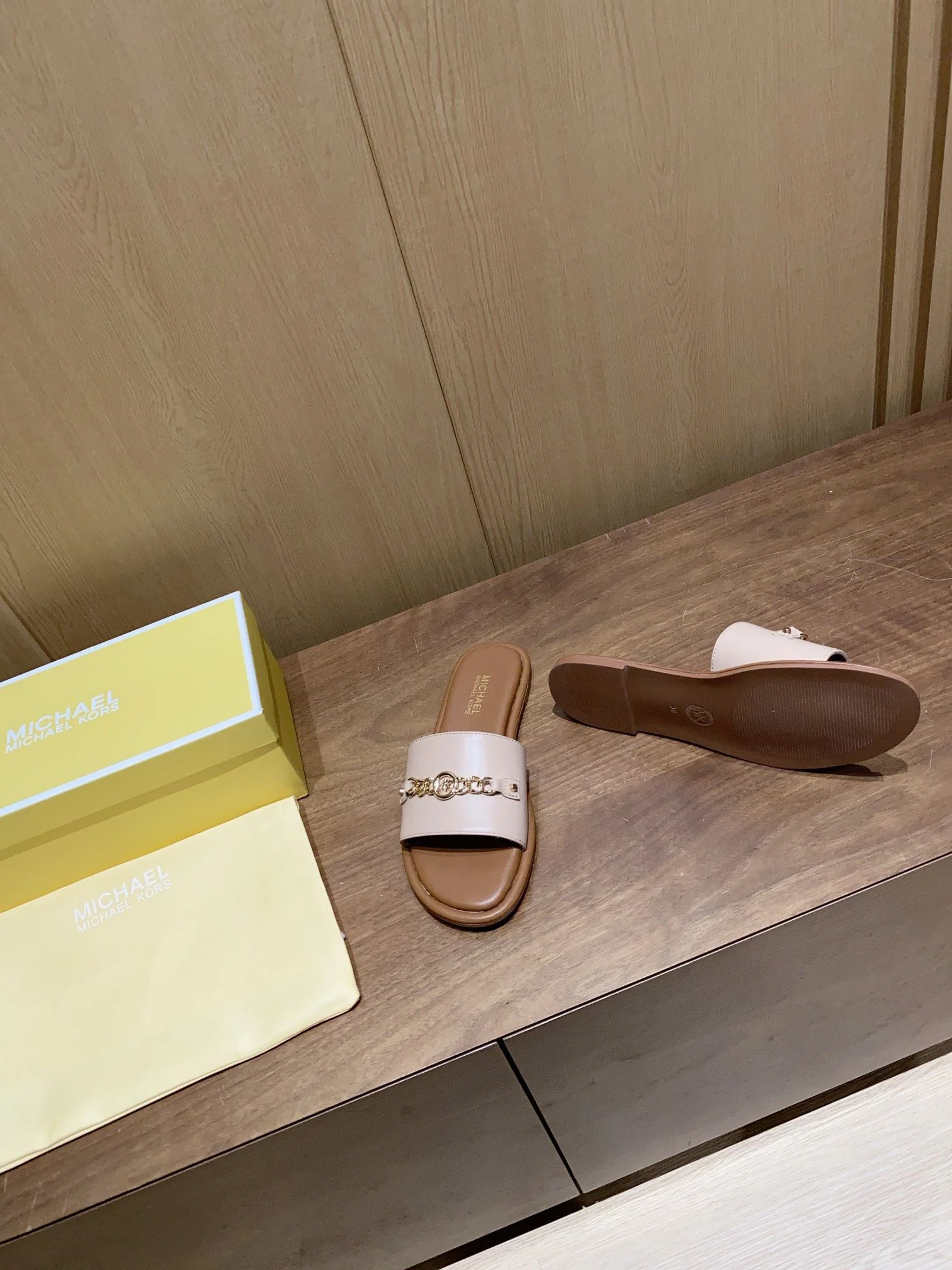 Michael Kors Sandals Popular 7598
