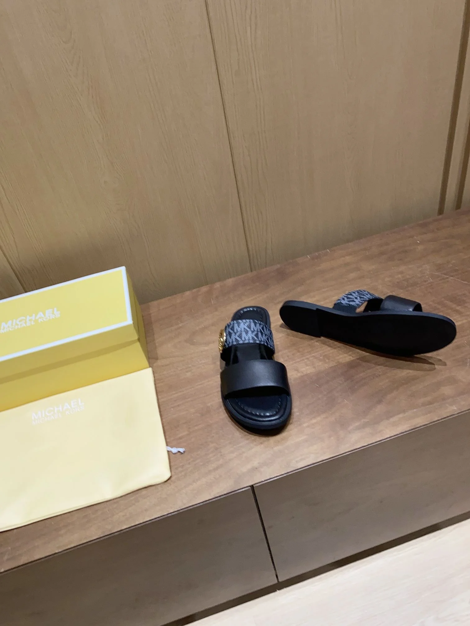 Michael Kors Sandals Neat 7567