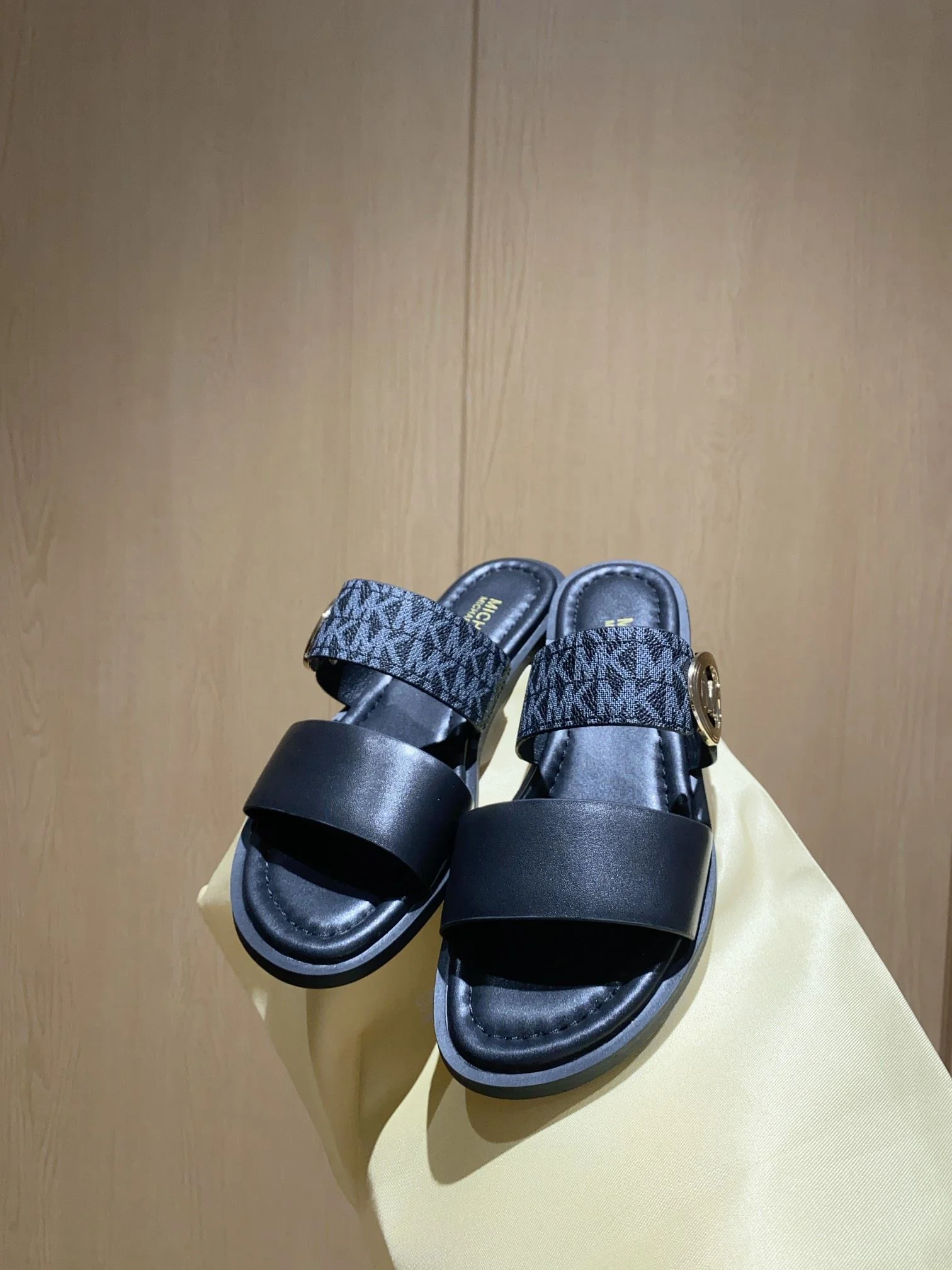 Michael Kors Sandals Neat 7567