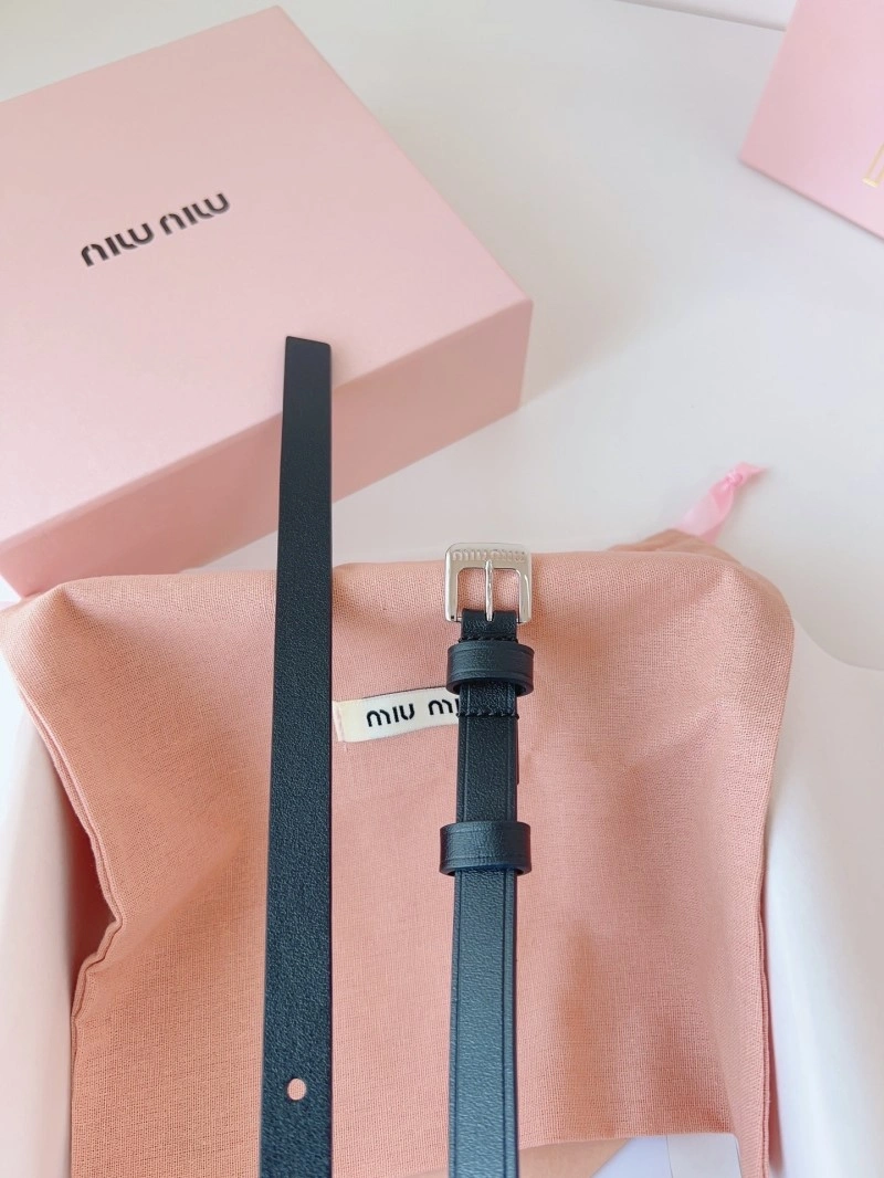 Miu Miu Belts Versatile 302435