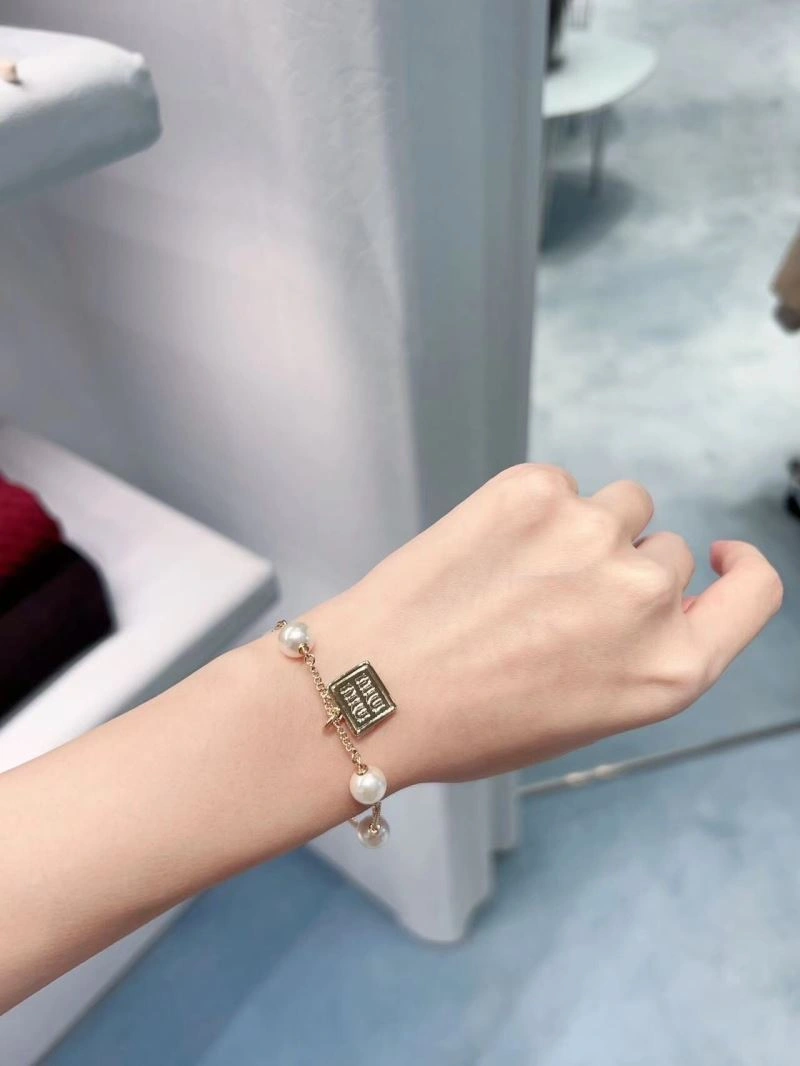 Miu Miu Bracelets Contemporary 212577
