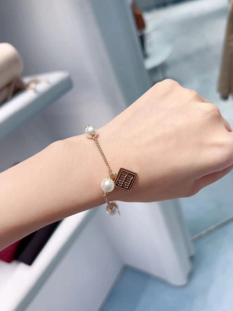 Miu Miu Bracelets Contemporary 212577