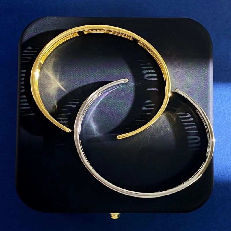 Effortless Miu Miu Bracelets 209722