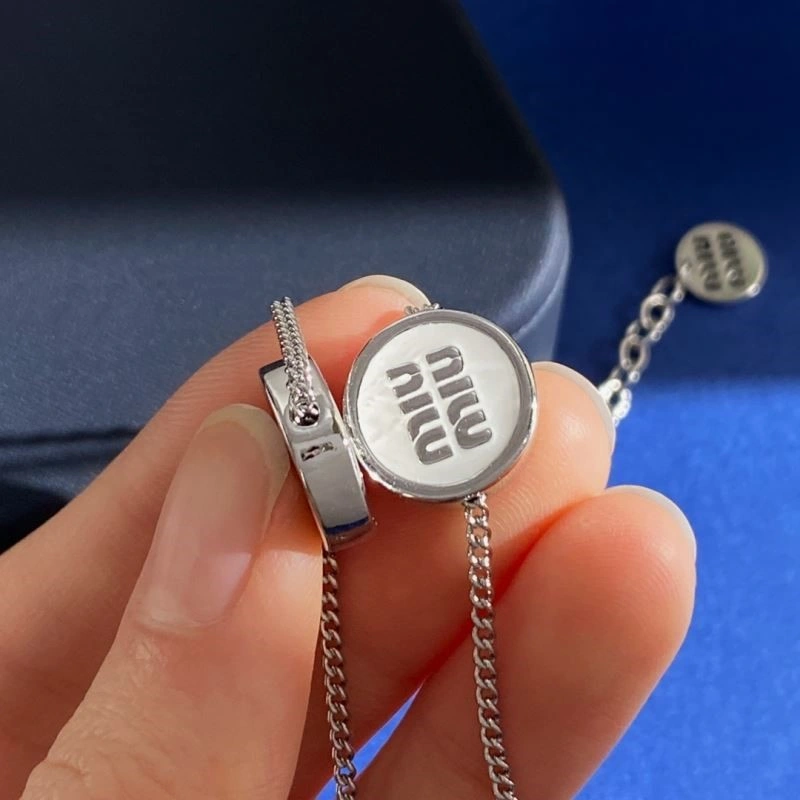 Miu Miu Bracelets Trendsetting 209236