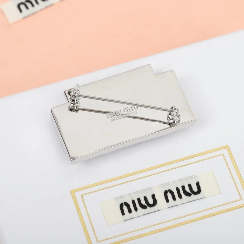 Reliable Miu Miu Brooches 209227