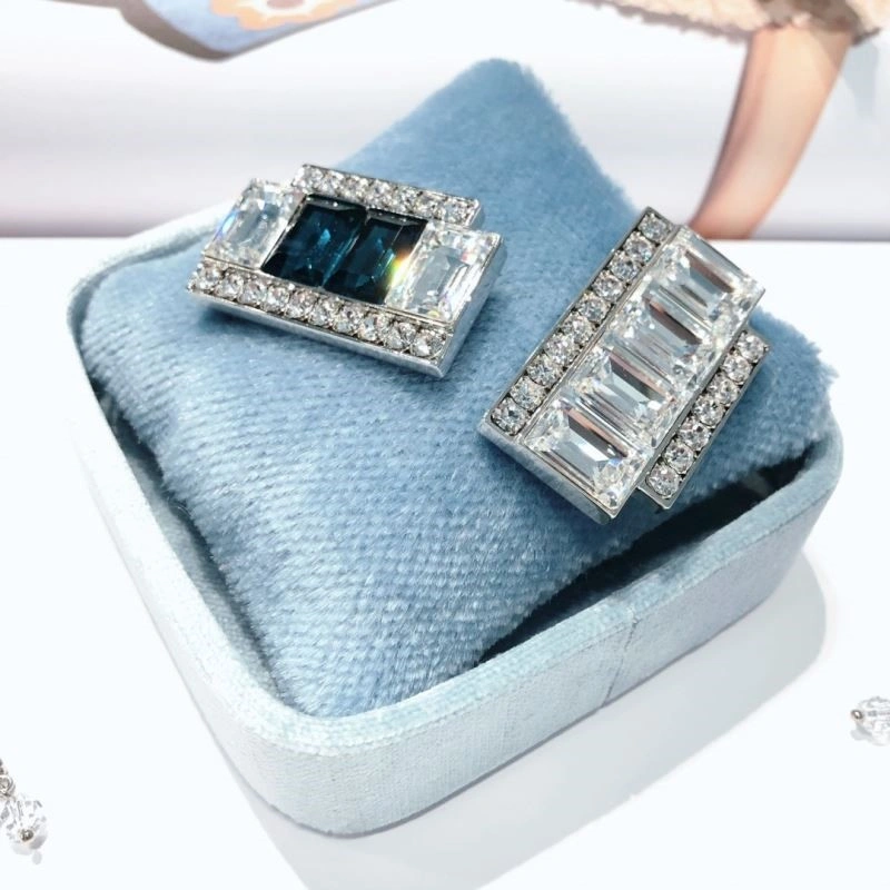 Reliable Miu Miu Brooches 209227