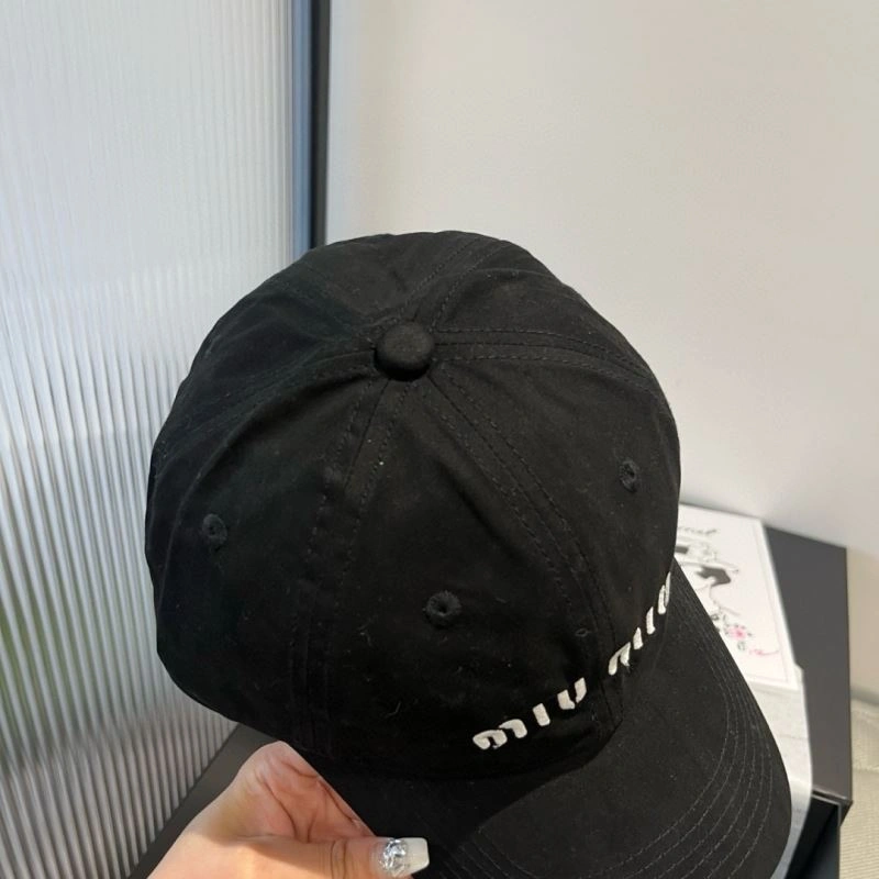 Miu Miu Caps GoodFit 261134