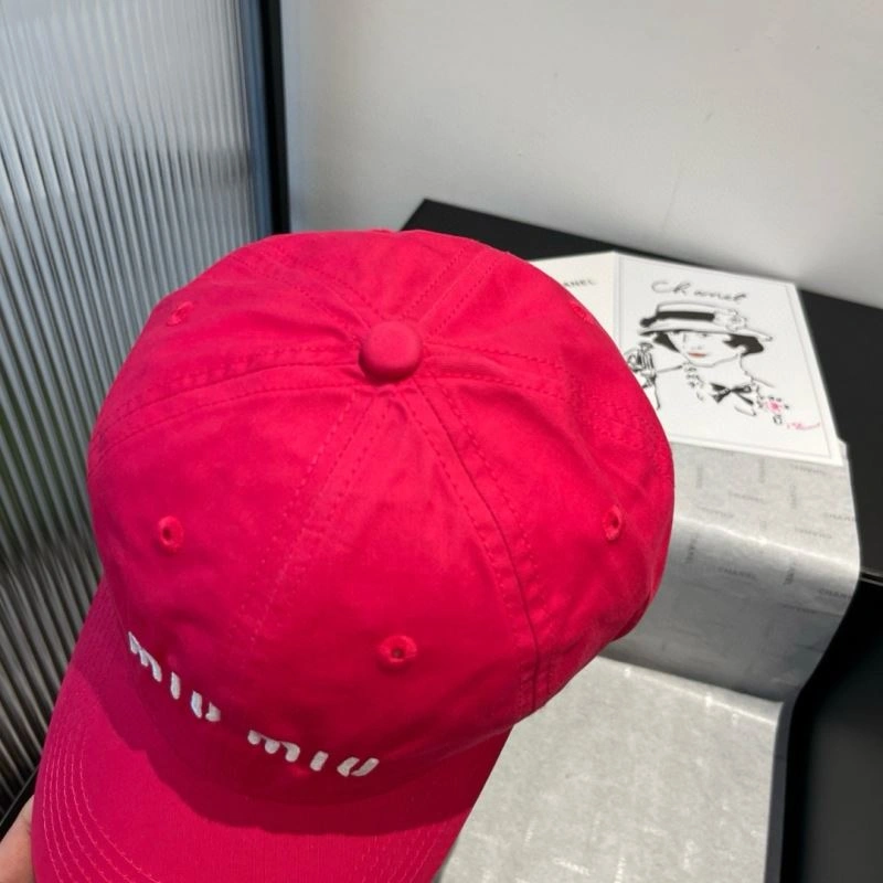 Miu Miu Caps Sleek 261133