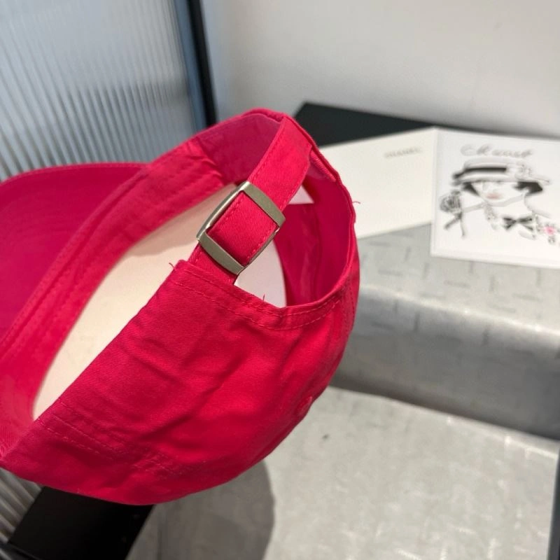 Miu Miu Caps Sleek 261133