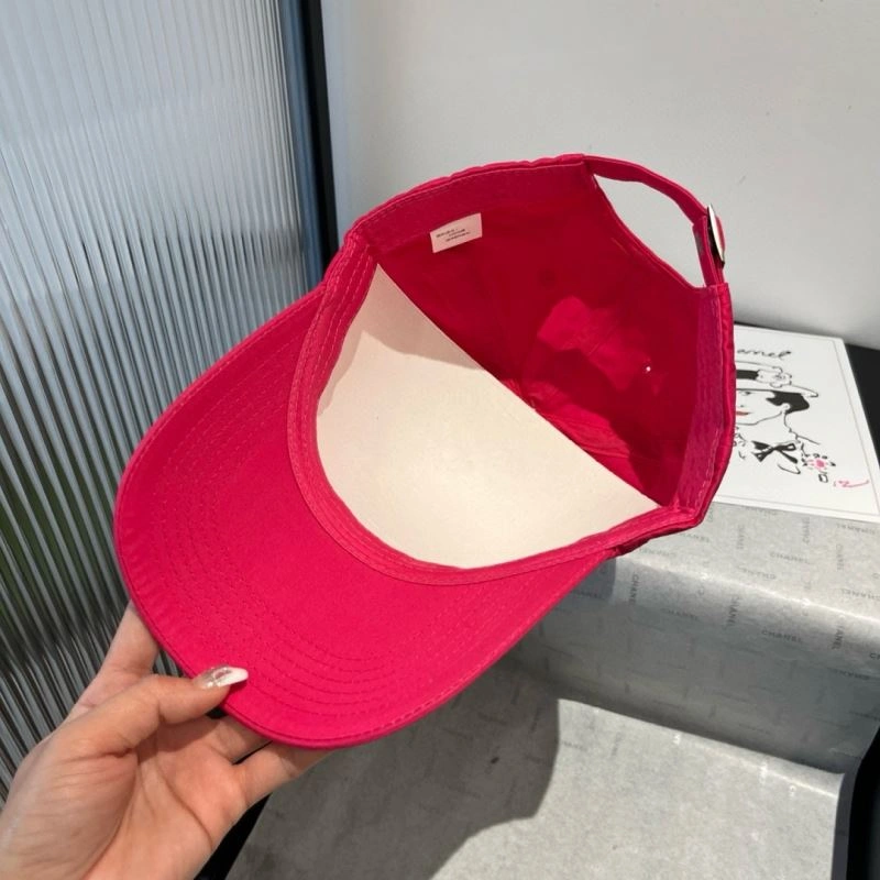 Miu Miu Caps Sleek 261133