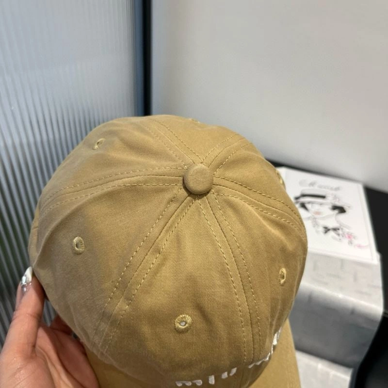 Unisex Miu Miu Caps 261132