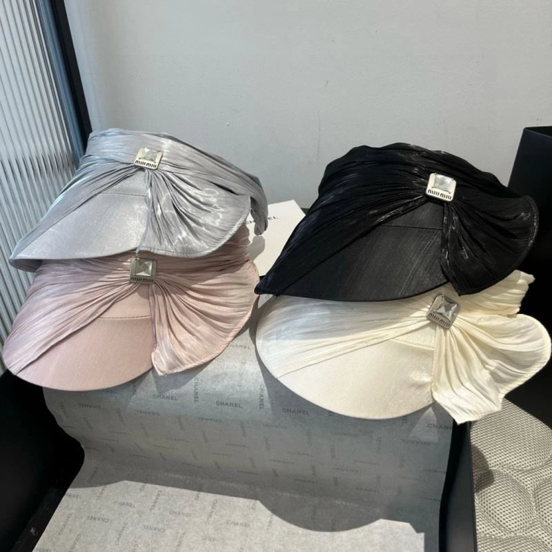 Miu Miu Caps Lightweight 261112