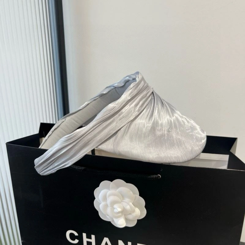 Miu Miu Caps Lightweight 261112