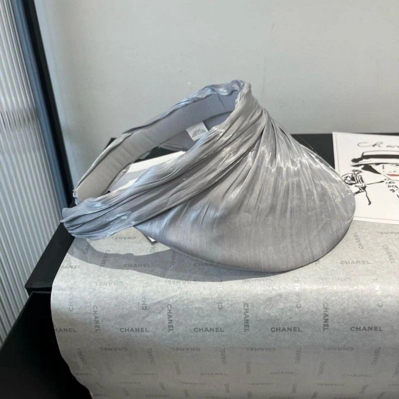 Miu Miu Caps Lightweight 261112