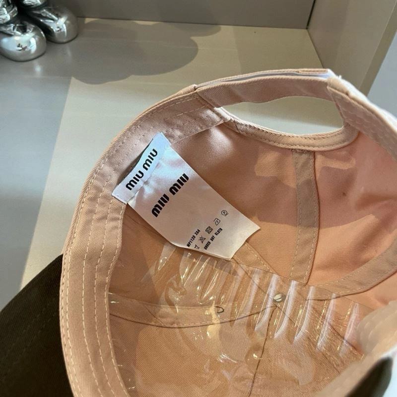Miu Miu Caps ZipUp 261130