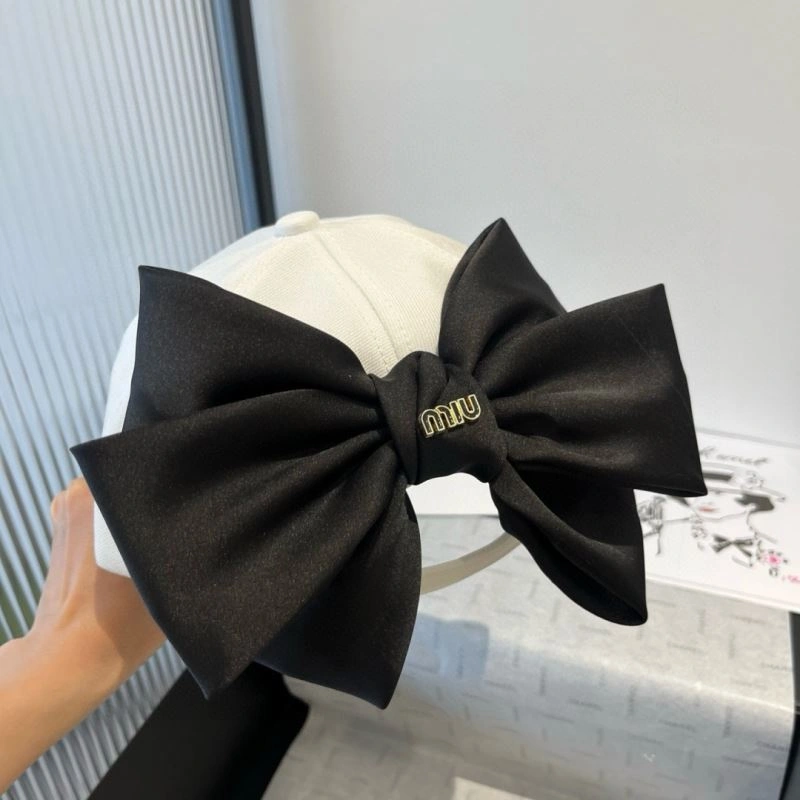 Miu Miu Caps EasyCare 261127