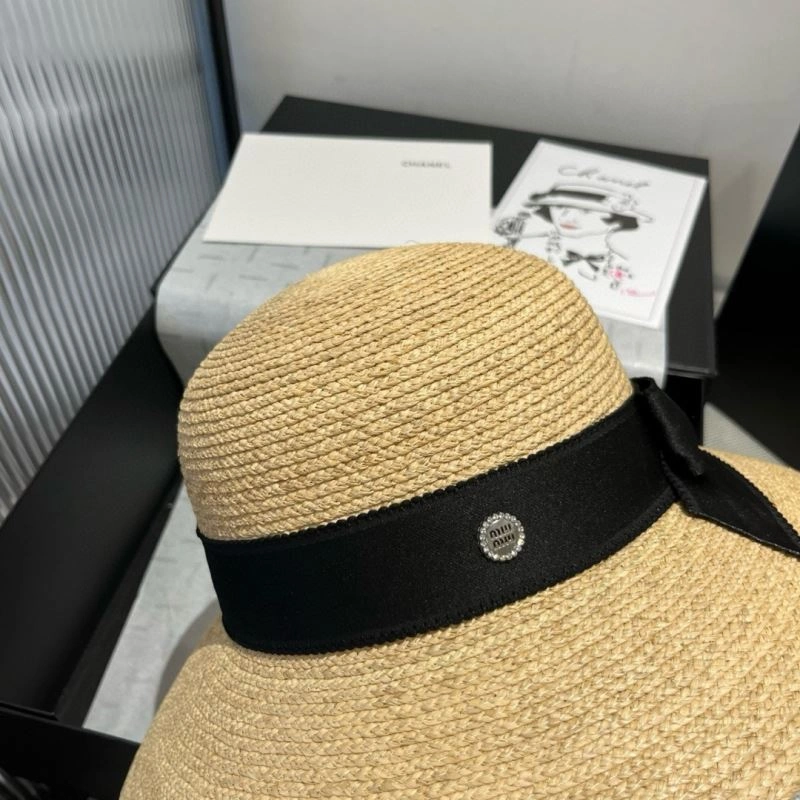 Compact Miu Miu Caps 261122