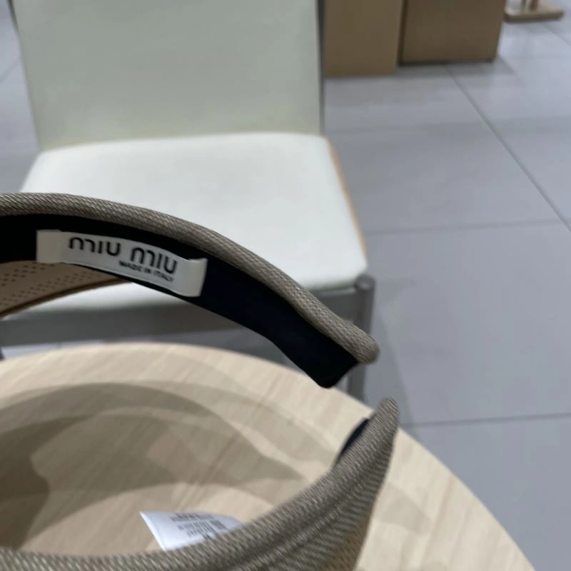 Miu Miu Caps Stylish 257757