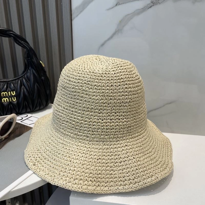 Miu Miu Caps Versatile 257748