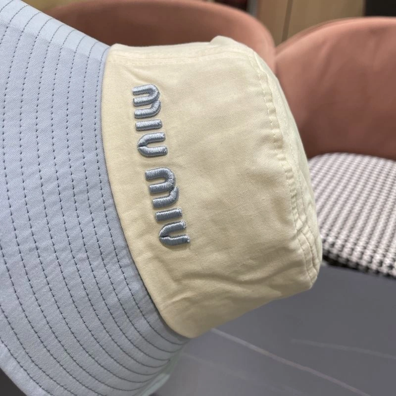 Miu Miu Caps Breathable 257752