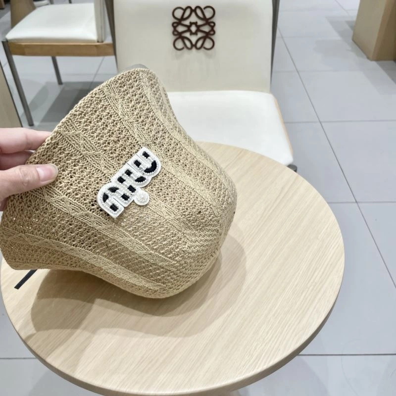 Miu Miu Caps Compact 257731