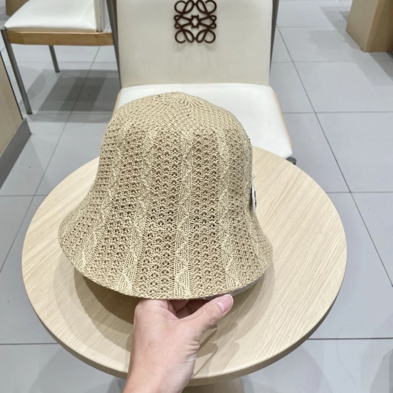 Miu Miu Caps Compact 257731