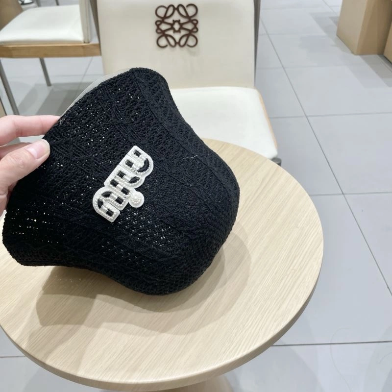 Miu Miu Caps ModernLook 257730